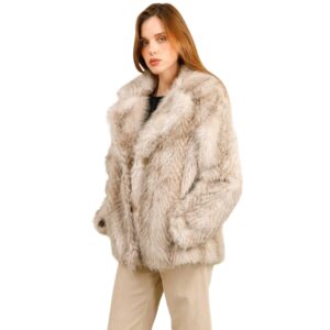 Trendy korte jas van imitatiebont, beige, zachte textuur, straatstijl