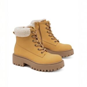 Camel mosterdkleurige boots met warme voering en blokhak – Straatstijl.nl
